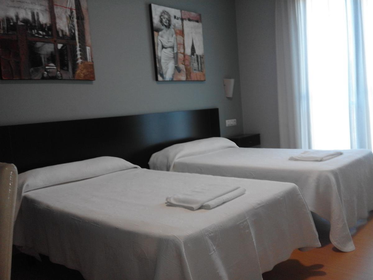 Hostal Restaurante Vial Ourense Buitenkant foto